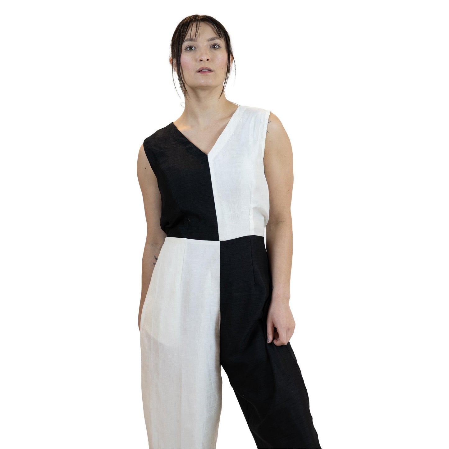Black & White Jumpsuit – Belted Sleeveless Wide-Leg Outfit