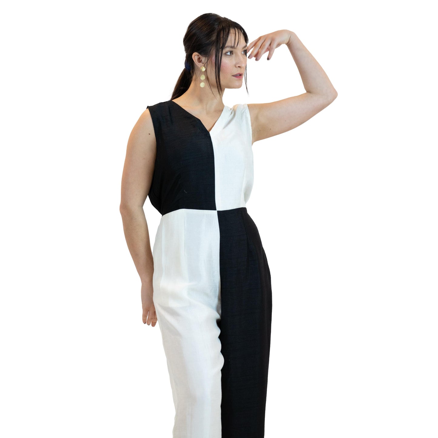 Black & White Jumpsuit – Belted Sleeveless Wide-Leg Outfit