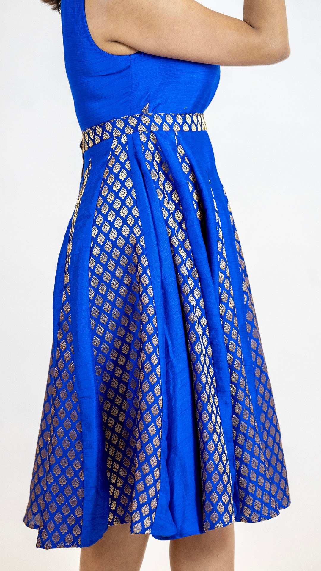 Royal Blue Brocade Dress – Vintage Inspired Midi Outfit