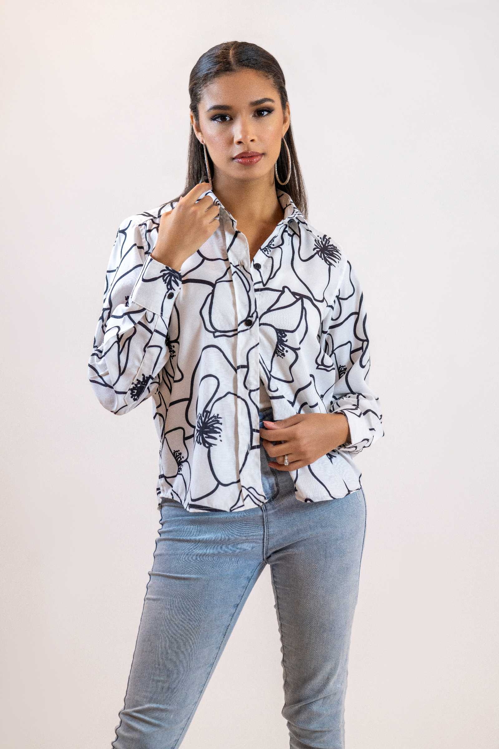 Black & White Line Art Shirt – Long Sleeve Printed Blouse