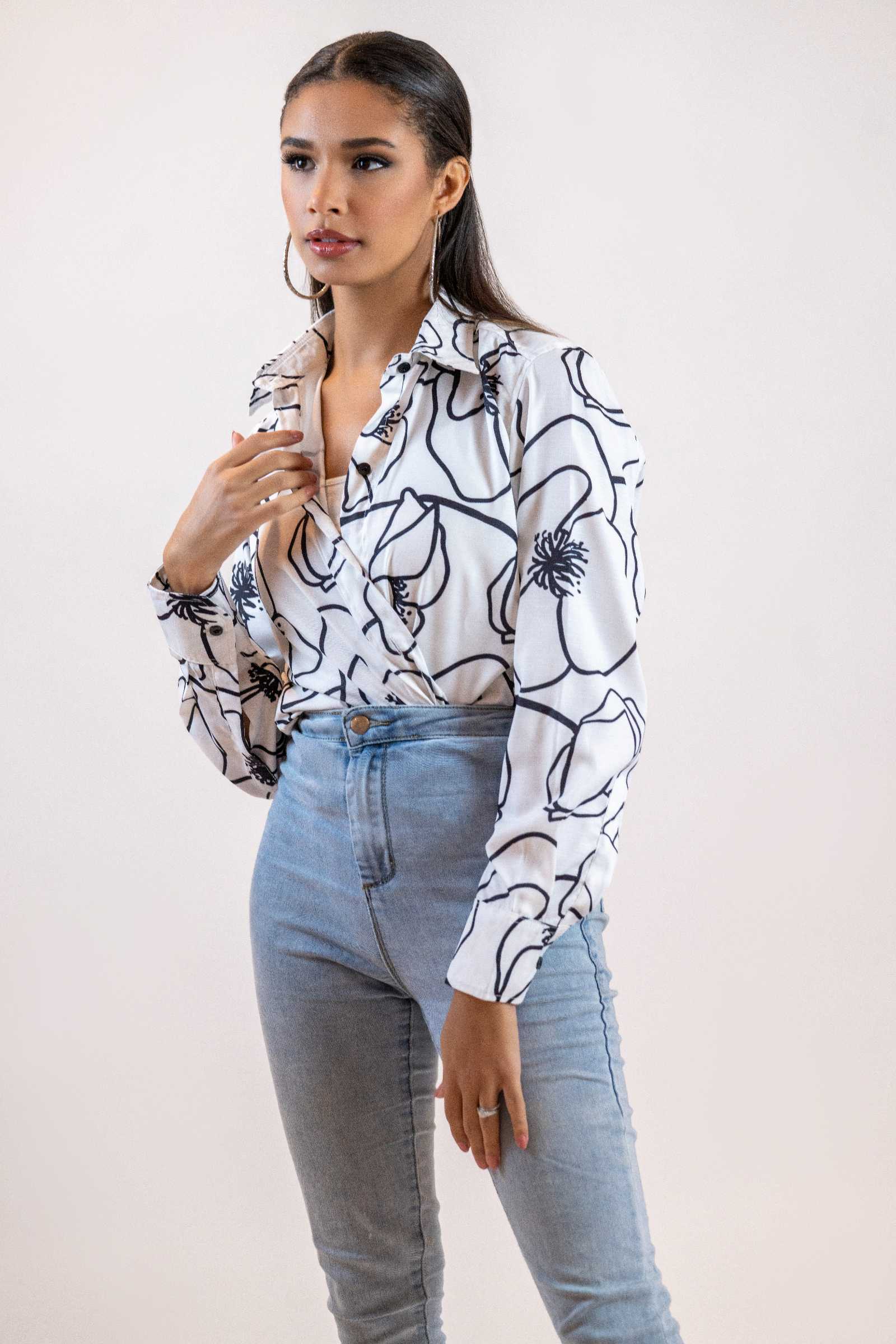 Black & White Line Art Shirt – Long Sleeve Printed Blouse
